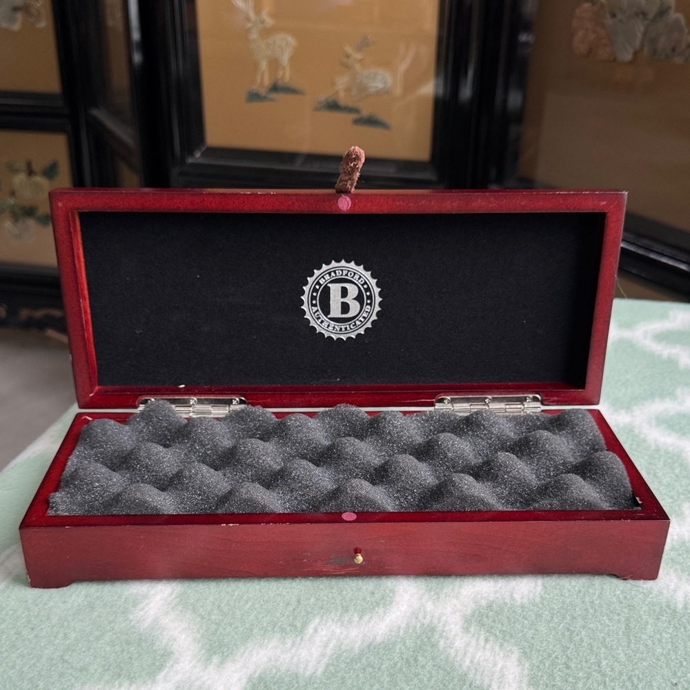 Bradford reddish brown wood Watch / jewelry Box
